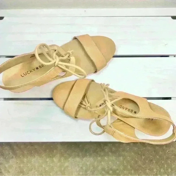 Lucky Brand Women’s Tan Suede Uzelia Tie Heels Size 8 (38) - Picture 6 of 9